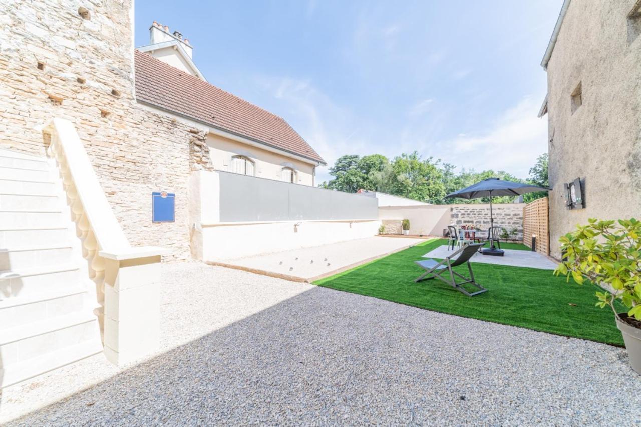 Cote Cour, 3 Chambres, Terrasses, Jardin Prive Avec Terrain De Petanque, Cave Voutee Corgoloin Exterior photo